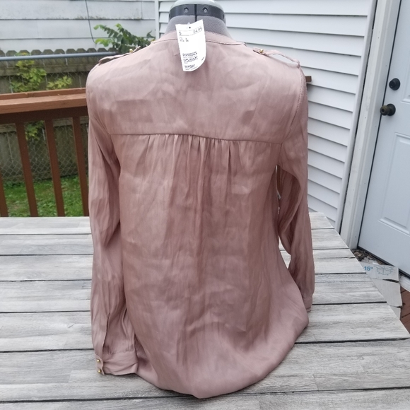 Silky Shimmering Top - Picture 2 of 2